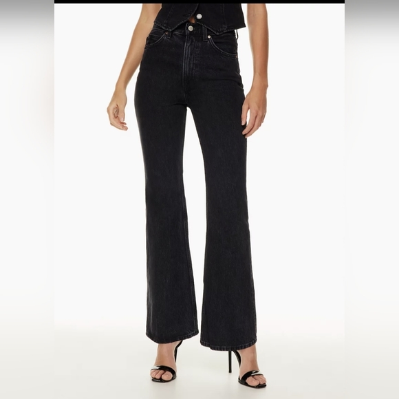 NWT Aritzia Denim Forum The Marlene '60s High Rise Flare Black Eyeliner 28w 28l - Picture 1 of 8